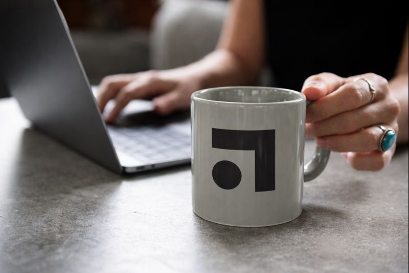 Elige tus tazas personalizadas con tu logo